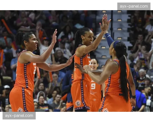 揭幕战：康涅狄格太阳全场采用23次区域联防成功限制王牌进攻